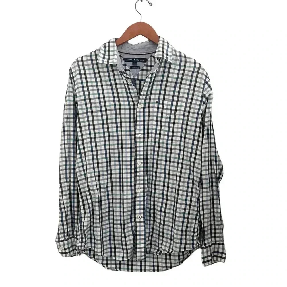 Tommy Hilfiger long sleeve button down shirt